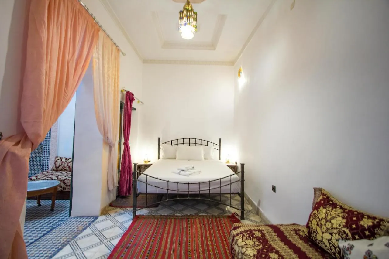 Guest house Dar Allouch Fes Morocco